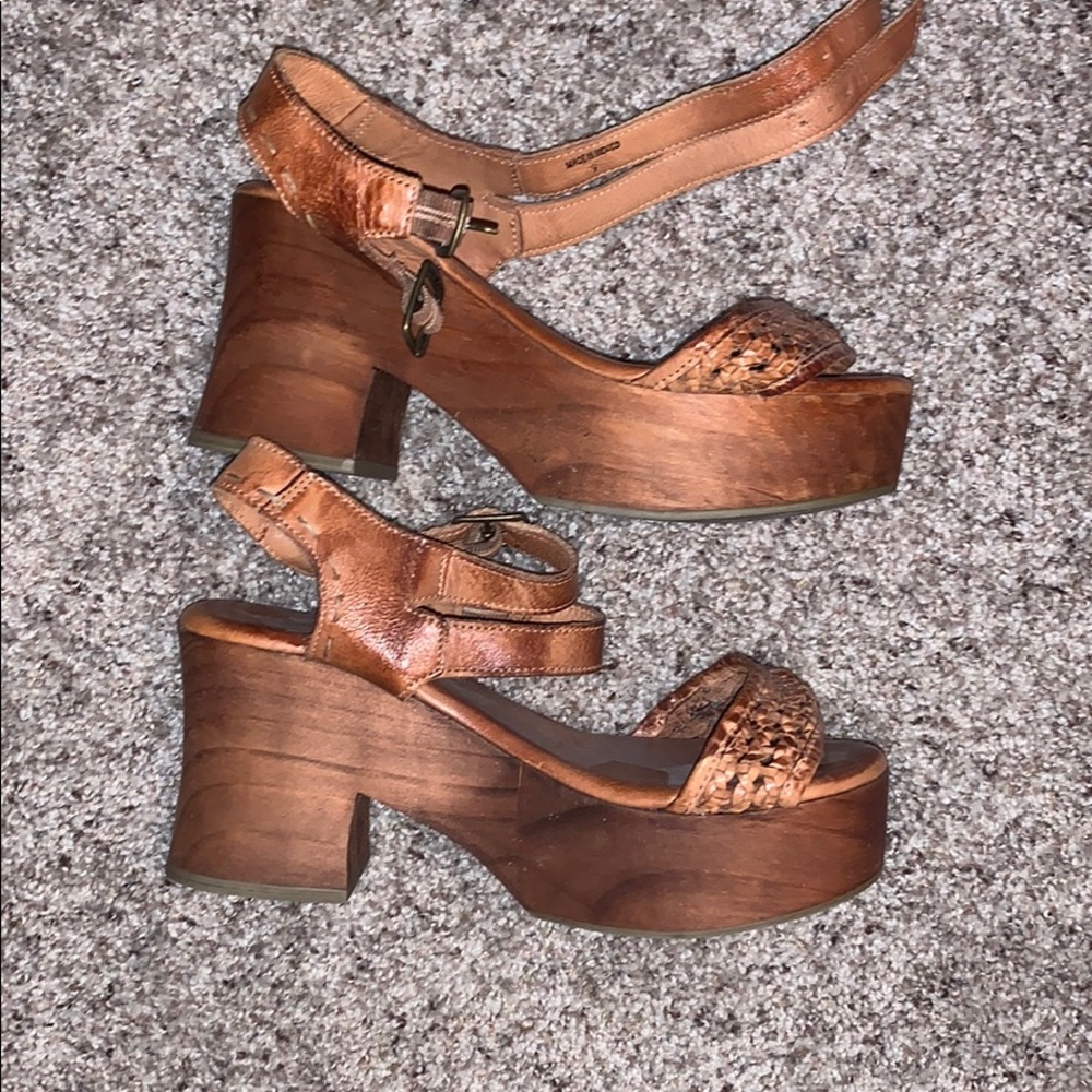 Boho clogs